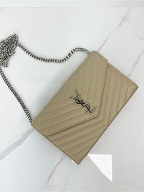 Saint Laurent Classic Cassandre Chain Wallet In Grain De Poudre Leather